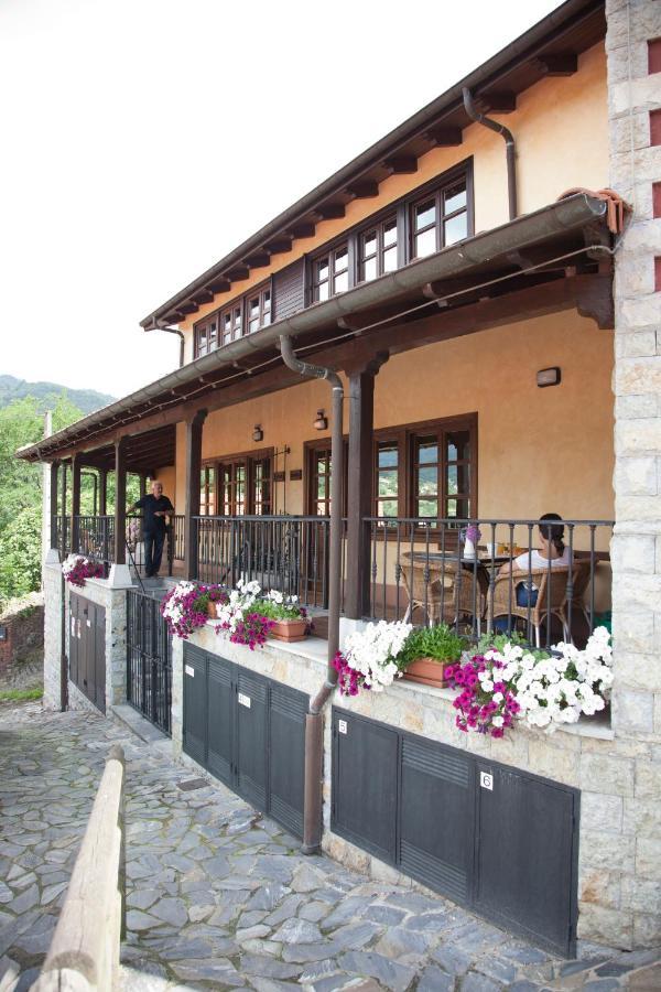 Apartamentos Rurales San Feliz Pola de Lena Esterno foto